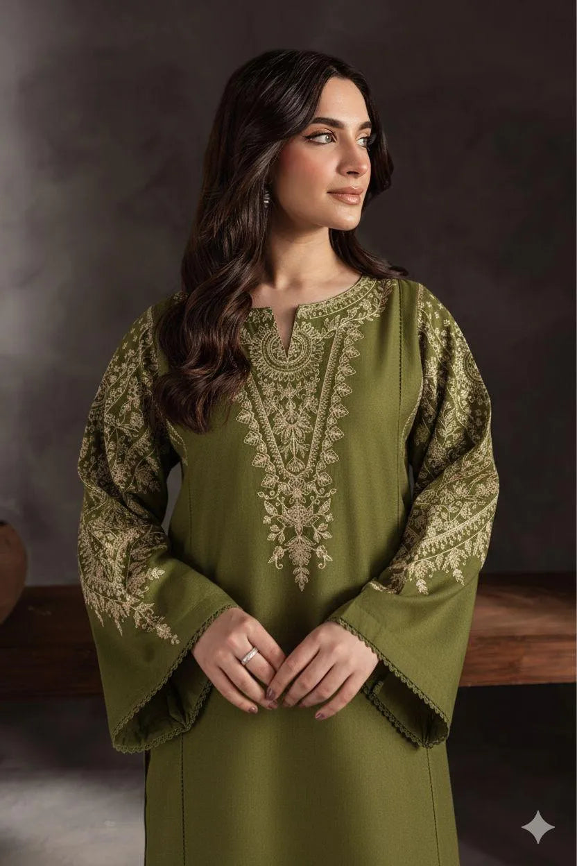 2-pc Green Embodiment women's lawn
